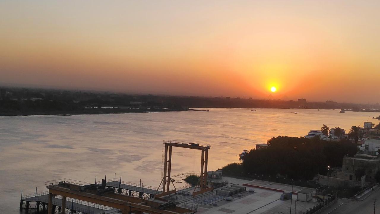 Nile Pyramidal View Apartment 开罗 外观 照片