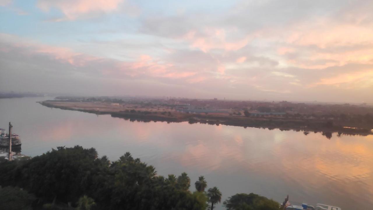 Nile Pyramidal View Apartment 开罗 外观 照片